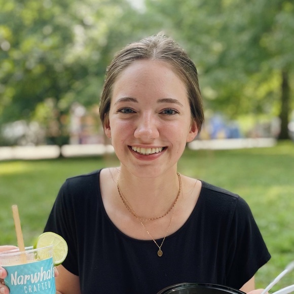 Meet your Posher, Lindsey - Picture 1 of 1